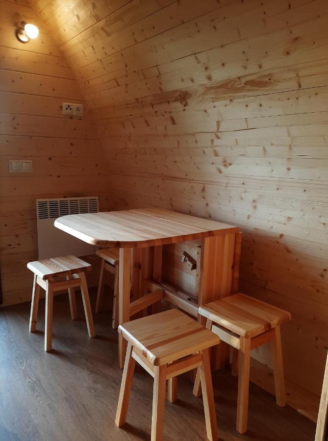 La Cabane De Tic Et Tac Hotel Tailles Exterior photo
